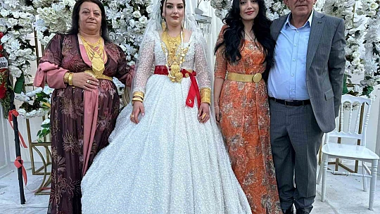 Geline 2 kilo altın takıldı