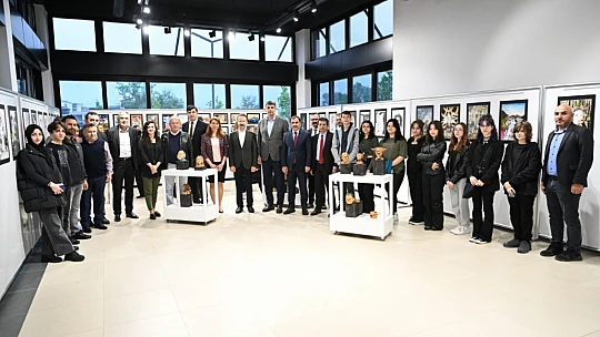 Genç yeteneklerin sergisi ilgi gördü