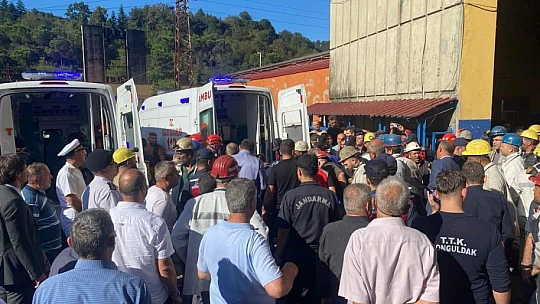 Göçükten çıkartılan yaralılar hastanelere kaldırıldı