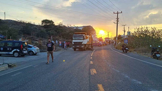 Hafriyat kamyonu can aldı