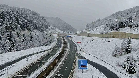 Ilgaz Dağı'nda yoğun kar yağışı: Beyaz örtü ile kaplandı