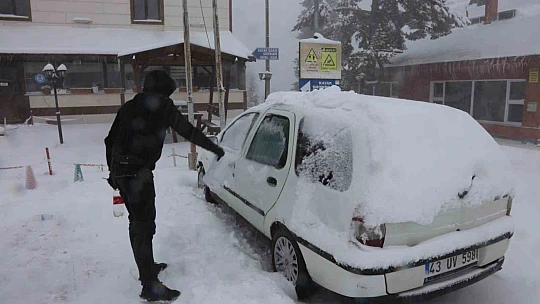 Ilgaz Dağı'nda yoğun kar yağışı: Beyaz örtü ile kaplandı