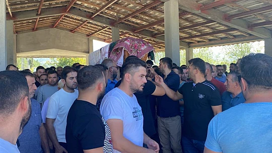 Gözyaşları sel oldu