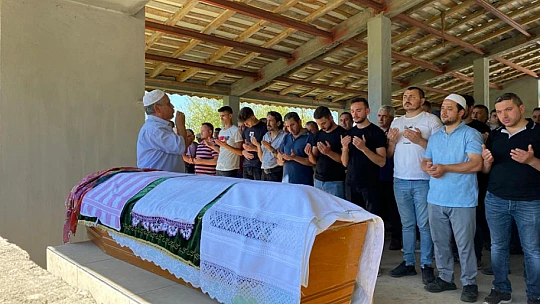 Gözyaşları sel oldu