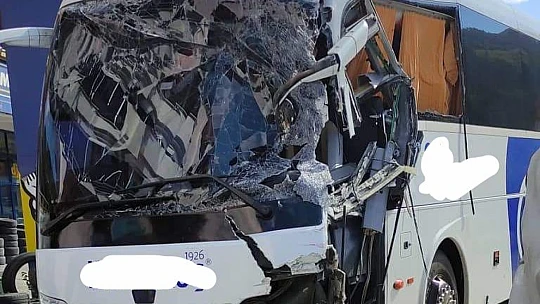 Trafik kazası 3 yaralı