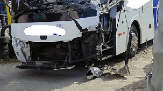 Trafik kazası 3 yaralı