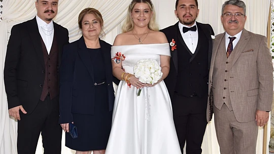 Ceylan ve Başören Ailelerinin mutlu günü.