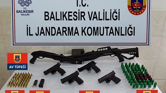 Jandarmadan silah ve mühimmat imal ve ticareti yapanlara operasyon