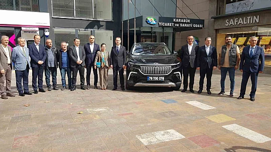 TSO'nun yeni hizmet aracı Togg vatandaşların ilgi odağı