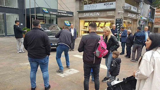 TSO'nun yeni hizmet aracı Togg vatandaşların ilgi odağı