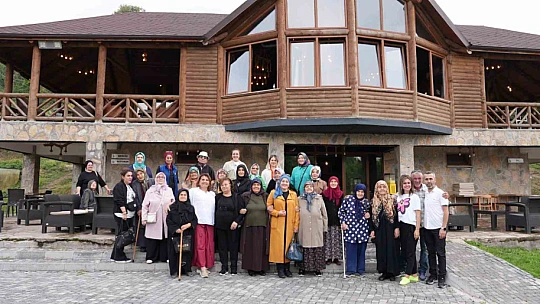 Koca çınarlar gönüllerince eğlendiler