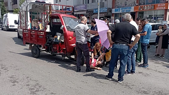 Pikap ile motosiklet çarpıştı: 1 yaralı