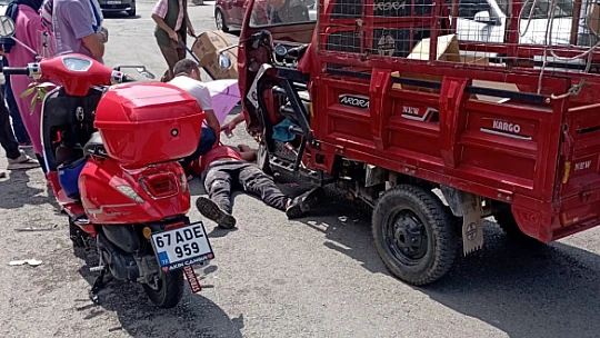 Pikap ile motosiklet çarpıştı: 1 yaralı