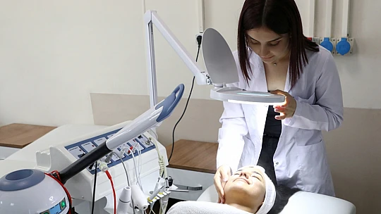 BARÜ yeni öğrencilerini bekliyor