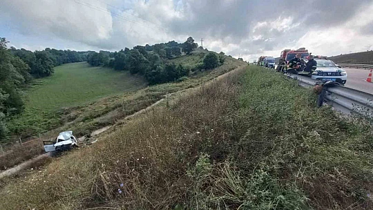 Şarampole uçan otomobil defalarca takla attı: 2 ölü, 2 yaralı