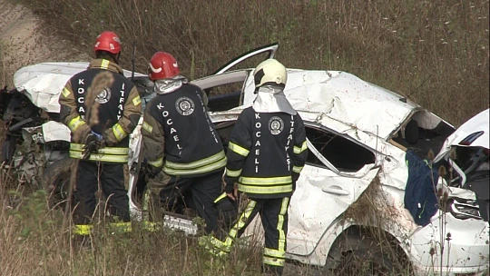 Şarampole uçan otomobil defalarca takla attı: 2 ölü, 2 yaralı