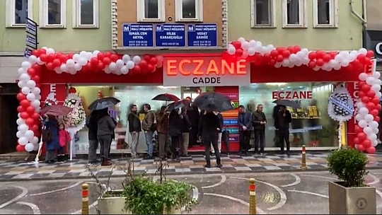 Cadde Eczanesi hizmete girdi