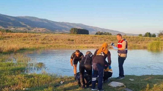 Serinlemek için gittiği gölette hayatını kaybetti