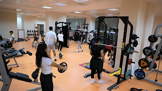 BARÜ yeni öğrencilerini bekliyor