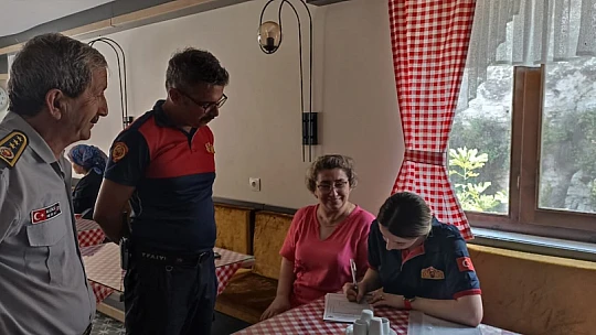 Tarihi Çarşı esnaflarına yangın tedbiri denetimi