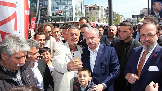 TBMM Başkanı Şentop'tan partilerin seçim stantlarına ziyaret