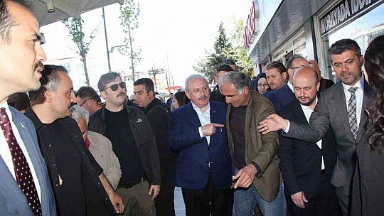 TBMM Başkanı Şentop'tan partilerin seçim stantlarına ziyaret