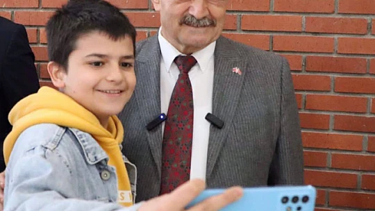 Akın, Ulus'u çıkmaz sokak olmaktan kurtaracağız