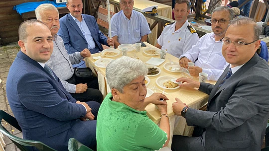 Polis Eşleri Derneğinden Çeşm-i Cihan'da Kermes