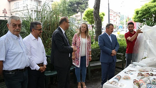 Polis Eşleri Derneğinden Çeşm-i Cihan'da Kermes