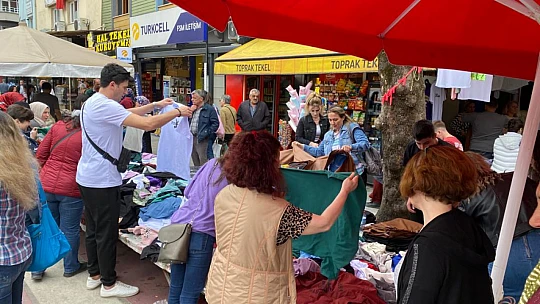 Çarşı pazarda bayram yoğunluğu başladı