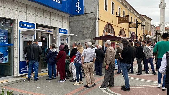Çarşı pazarda bayram yoğunluğu başladı