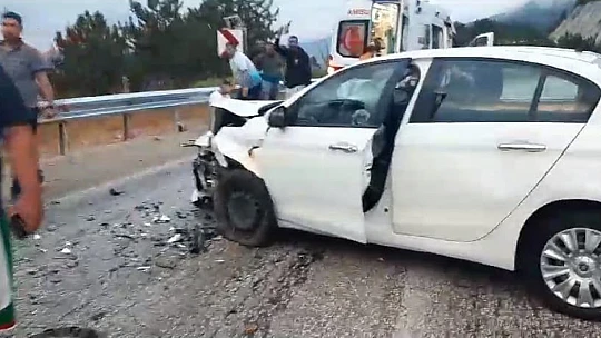 Yaralı sürücünün yakınları muhabiri engellemeye çalıştı
