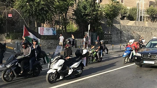 Yüzlerce motosikletli Filistin'e destek için konvoyda buluştu