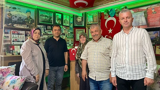 Zafer Bayramında şehit aileleri unutulmadı