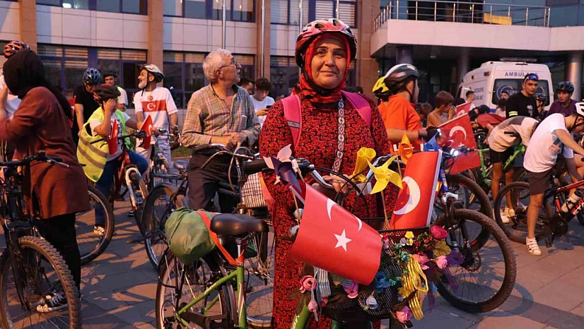 Pedallar, Zafer Bayramı için döndü